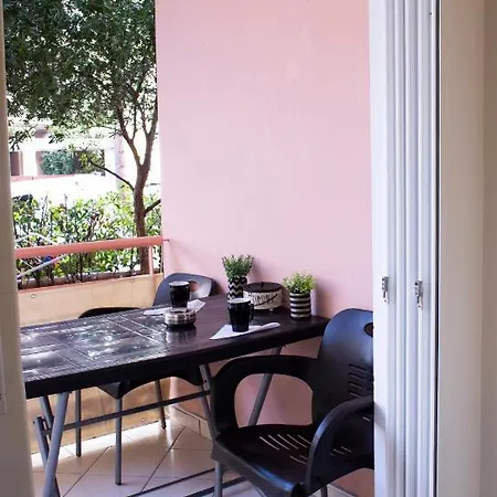 Olga & Dimitris Apartamento *